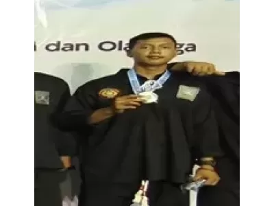 MOH ARIFIN ILHAM - JUARA 2 - TANDING PENCAK SILAT