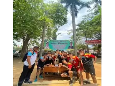 ROIHAN RAHMAN SYAPUTRA, dkk. - JUARA 2 - VOLLY